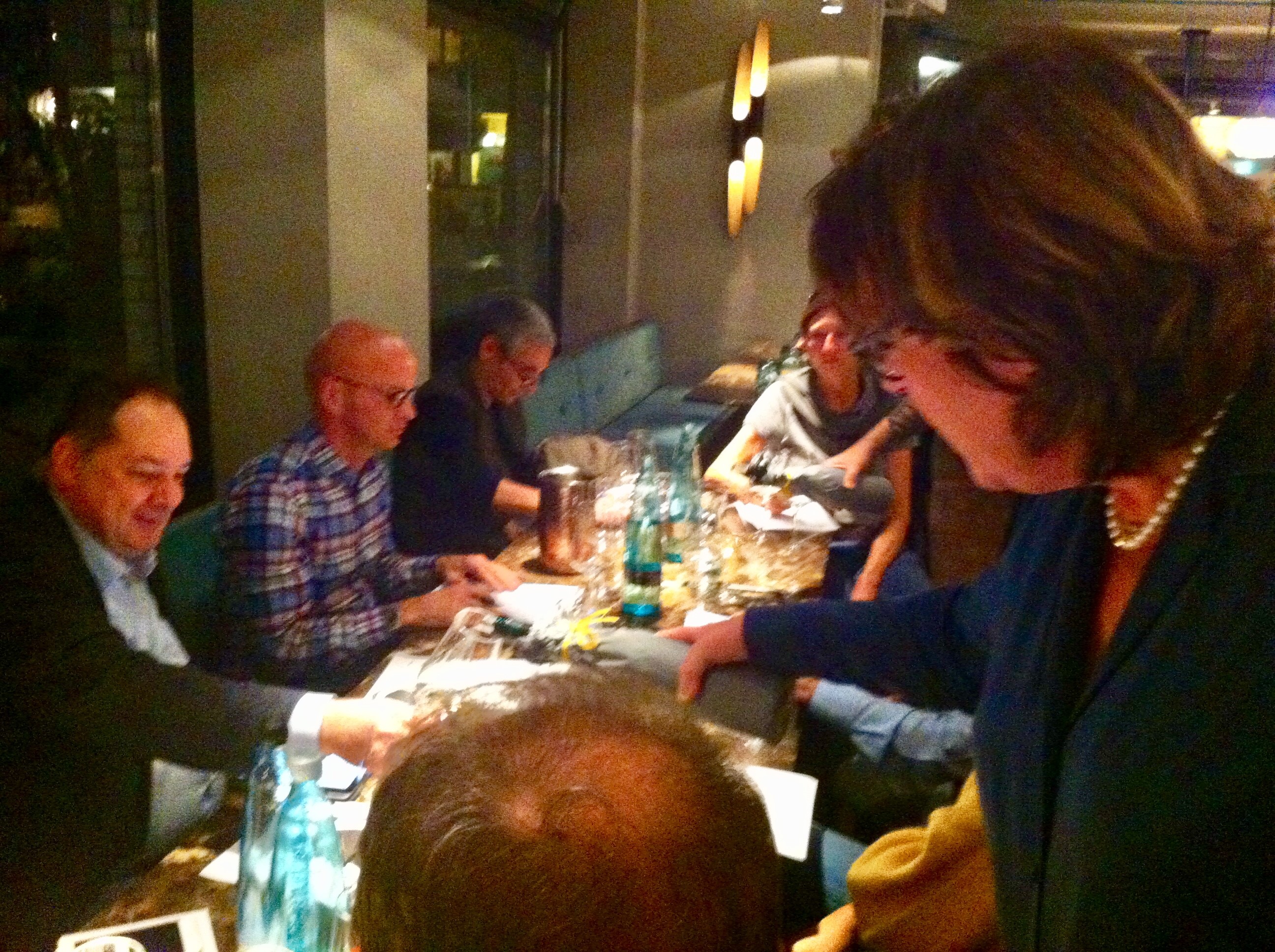 Hamburger Szene trifft den Club der Weinakademiker